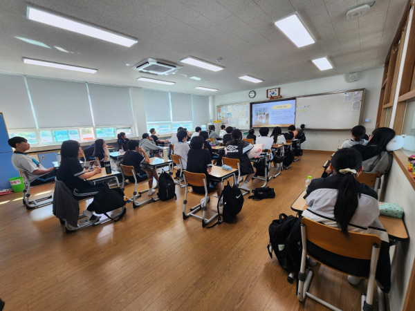 경원중학교 요청, 장애인식개선 교육 강의 진행